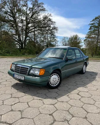 dolnośląskie Mercedes-Benz Klasa E cena 26500 przebieg: 224000, rok produkcji 1994 z Lubin